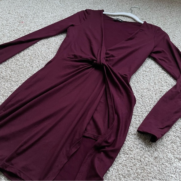Fashion Nova Egg Plant Purple Low Cut Deep Long Sleeve Slit Mini Dress - Picture 6 of 6